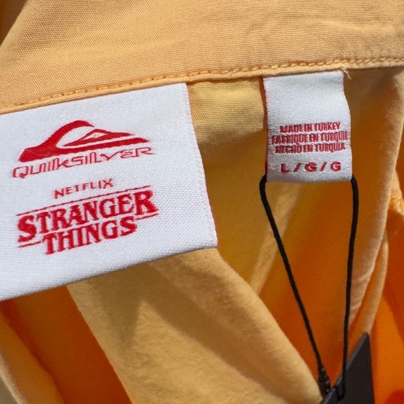 NWT QUIKSILVER X STRANGER THINGS THE MIKE SHORT SLEEVE SHIRT MOCK ORANGE Size L - Picture 13 of 16